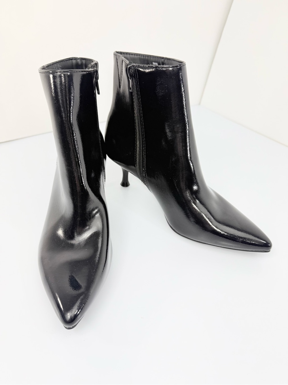 Rachel Zoe Black Patent Leather Pointed Toe Kitten Heel Zip Ankle Boots NEW